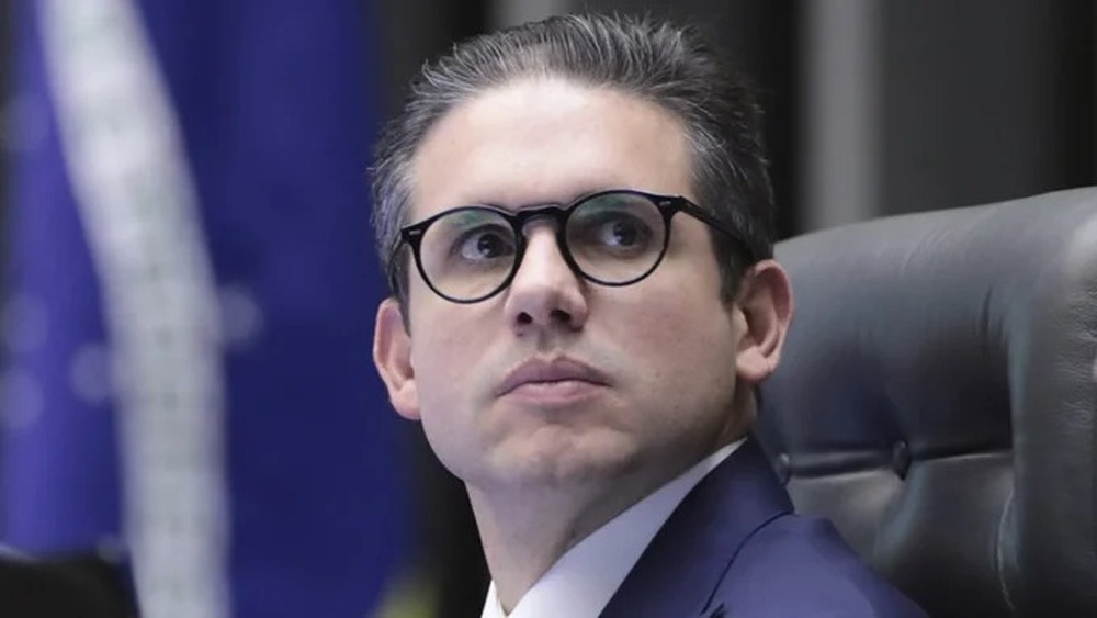 Em revés para a oposição, foro privilegiado e anistia ficam fora da pauta da Câmara