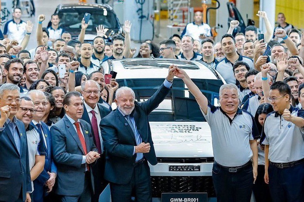 'Vocês vieram para o país certo, que tem um povo trabalhador', diz Lula na inauguração da primeira fábrica da GWM