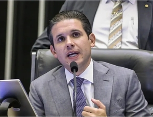 Chefe de gabinete de Motta recebeu procuração de caseiro para movimentar salários
