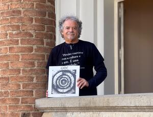 Paulo Rego lança “Gaia”, sinfonia ambiental em formato físico que dialoga com o virtual
