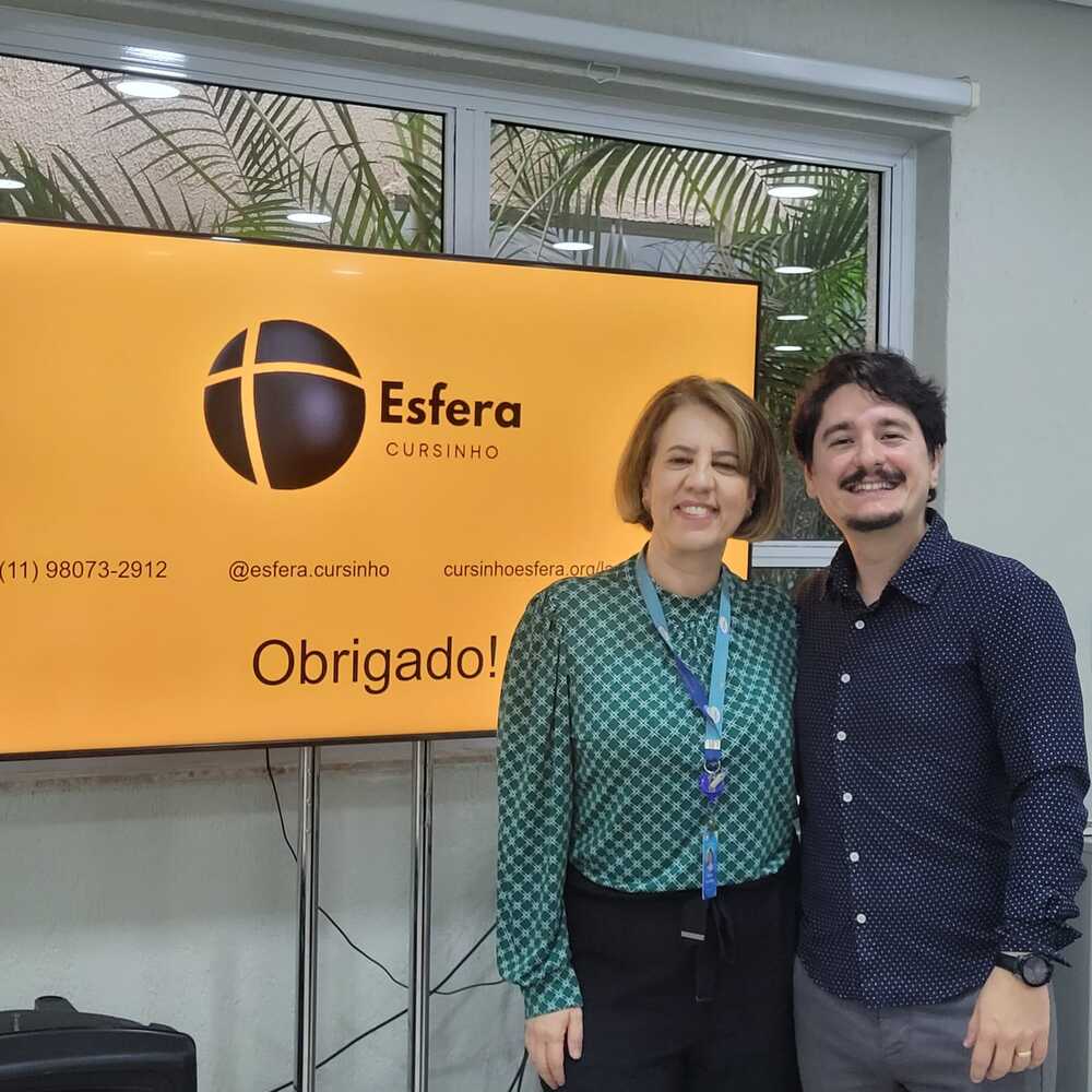 Projeto Curso Esfera Popular prepara alunos para o Enem e o Vestibular