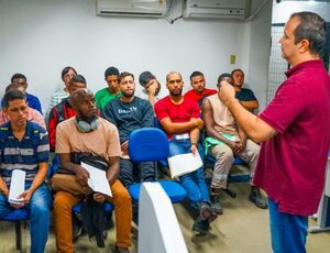 Em Meriti, emprego vira bandeira social e política