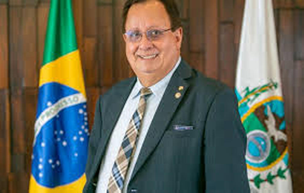 Dionísio Lins busca apoio de governador e prefeito para incluir três agremiações tradicionais nos desfiles principais