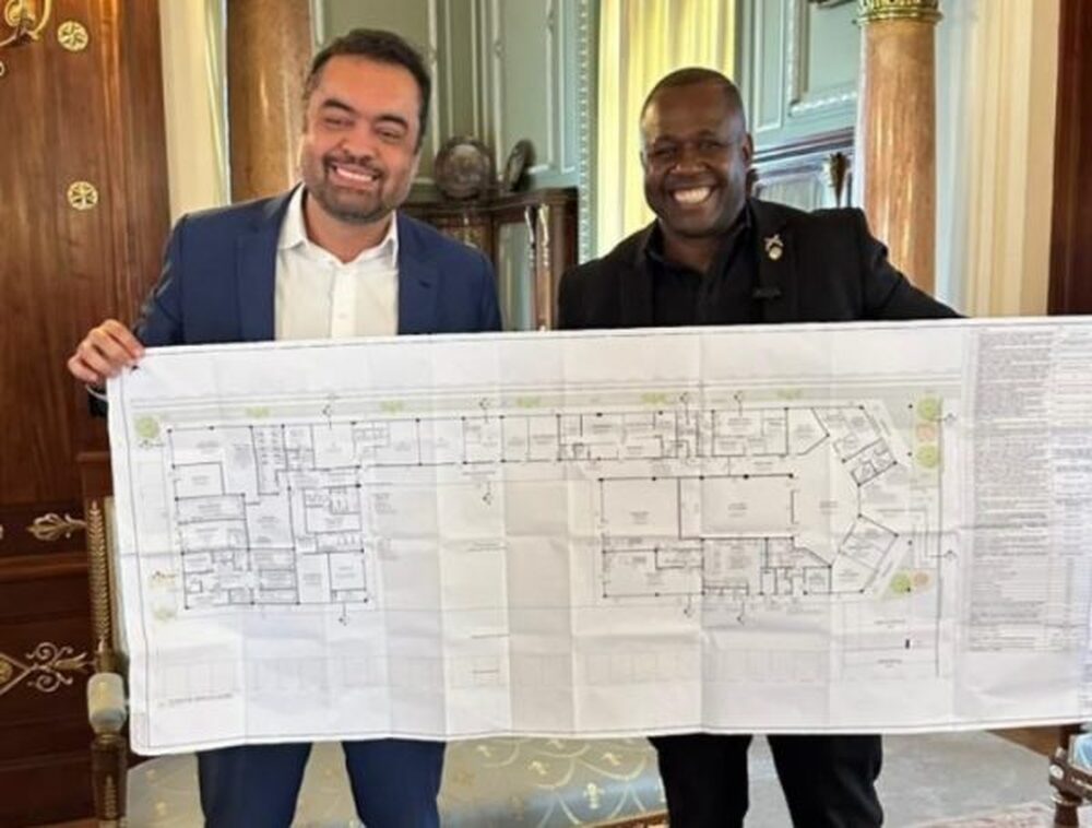 Baixada em Festa: Carlinho BNH Está Rindo à Toa, Estado Libera Primeira Parcela de R$ 5 Milhões para Novo Batalhão de Nova Iguaçu