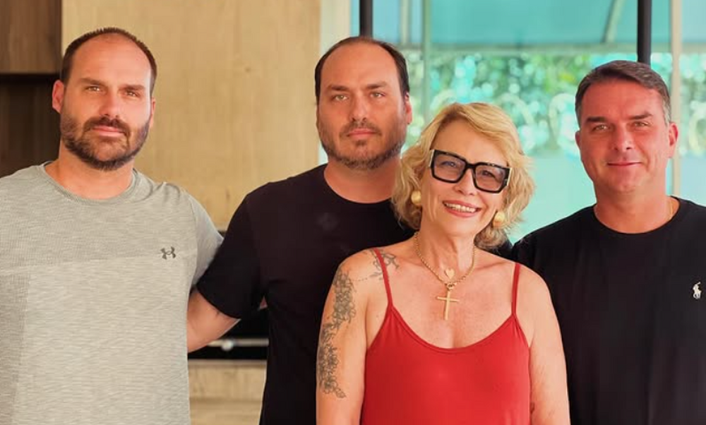 Mãe e avós de Bolsonaro mantidos reféns por mais de uma hora, 'Criminosos questionam sobre dinheiro de Jair Bolsonaro durante sequestro'