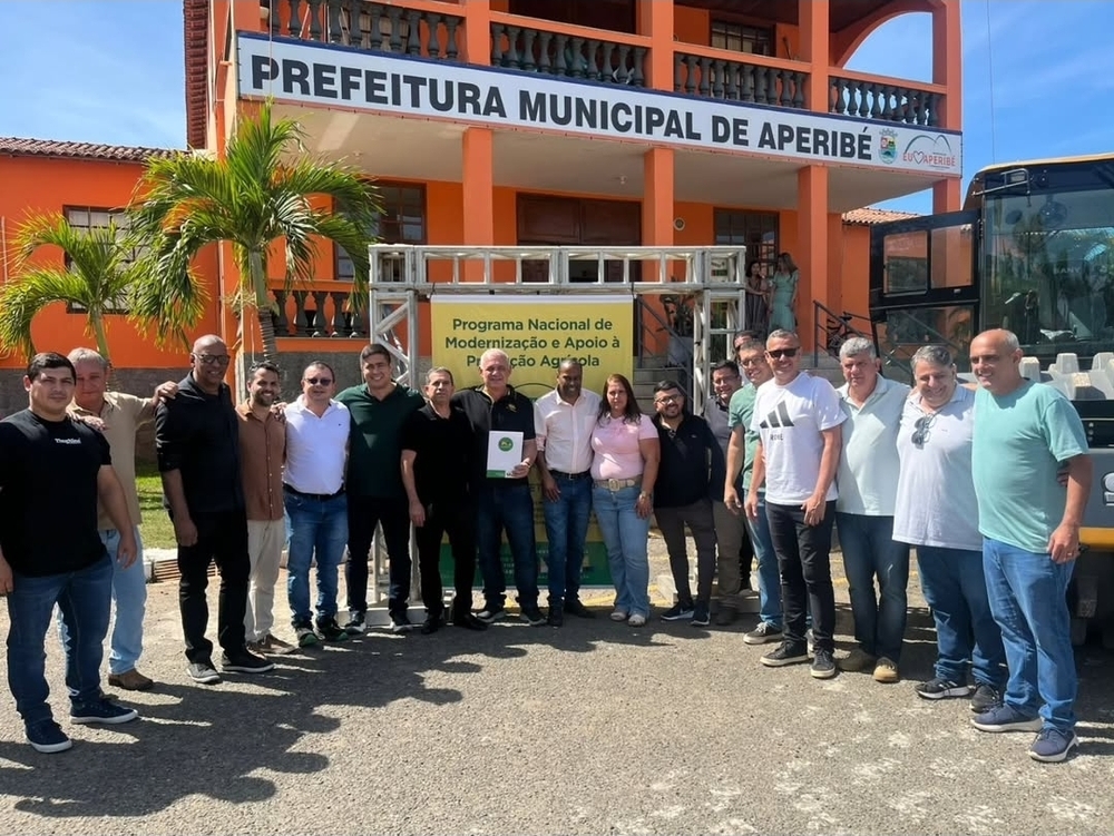Filho de ex-prefeito, Deputado Daniel Soranz reconecta com suas origens no Noroeste Fluminense abrindo caminho na região para Eduardo Paes em 2026