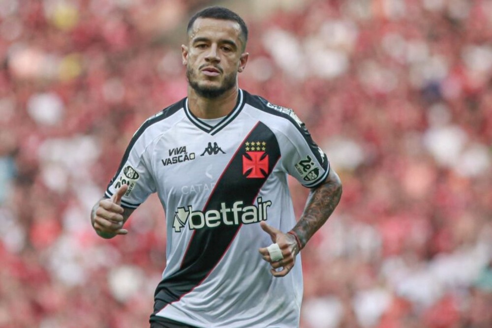 Vasco perde para o Corinthians em péssima atuação da defesa e corre o risco de voltar ao Z4 
