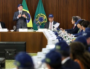 Lula reafirma soberania e diz que Brasil não aceitará ofensas