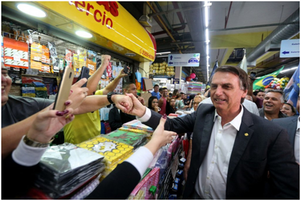 Bolsonaro vai editar decreto com o “direito de ir e vir” 