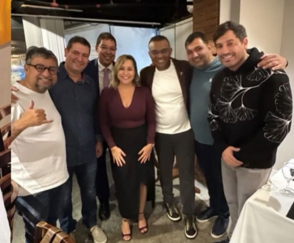 Quaquá (PT), Altineu Cortês (PL) e irmãos Vieira (PSDB) aparecem unidos em registro que pode antecipar alianças impensáveis para 2026
