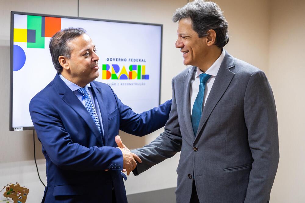 Prefeito e Ministro da Fazenda anunciam financiamento para o primeiro VLT de Niterói