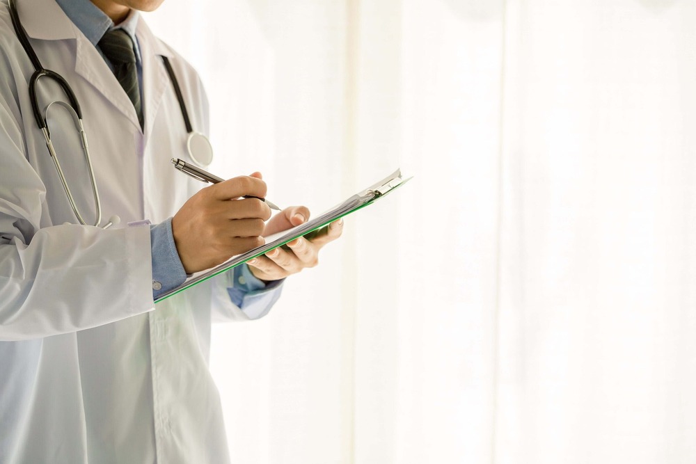 Cirurgia plástica e imunidade: cuidados essenciais para evitar complicações em tempos de pandemia e gripe