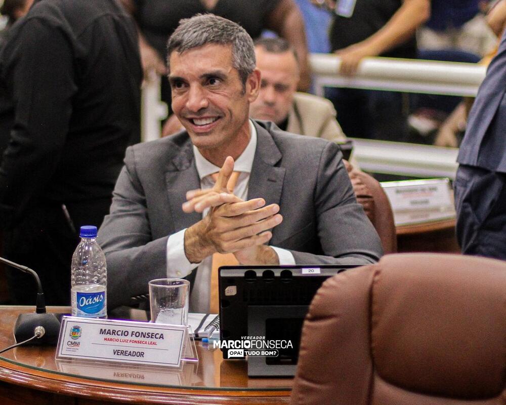 Vereador Marcio Fonseca aprova a Lei nº 5.279 em sessão da Câmara que garante vagas especiais a pessoas com lúpus em Nova Iguaçu