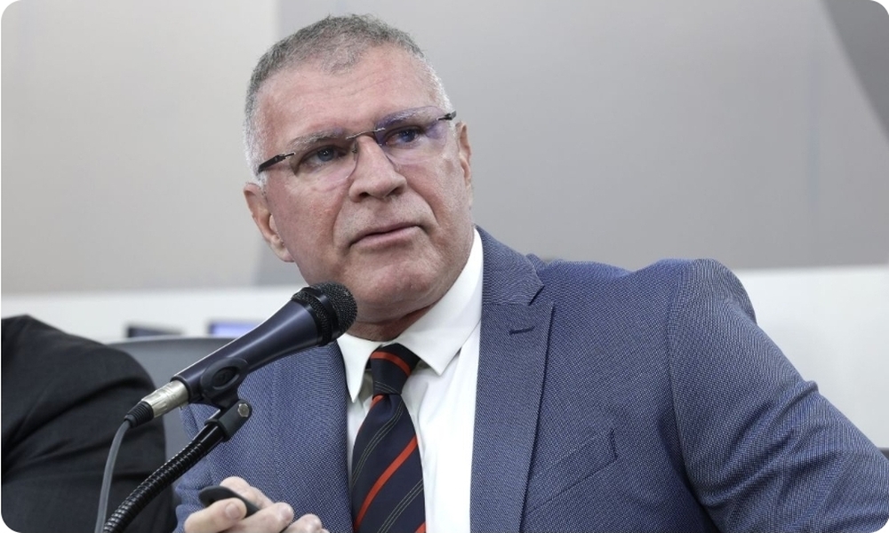 O secretário de Zema cotado para disputar o governo do Rio de Janeiro