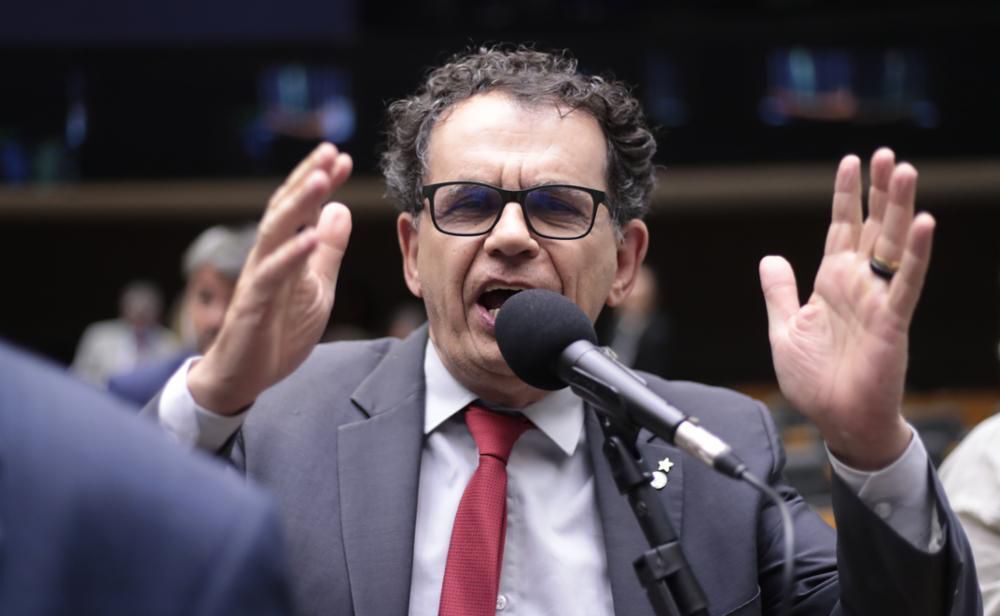 Reimont aciona STF e PGR contra Eduardo Bolsonaro e Gustavo Gayer por crime contra o sistema financeiro nacional