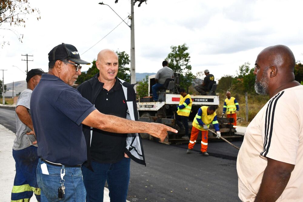 Prefeito Tande Vieira destaca retomada de obras na morada da Barra