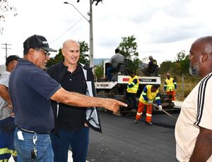 Prefeito Tande Vieira destaca retomada de obras na morada da Barra