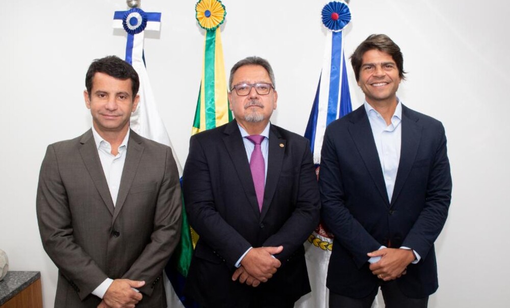 PGJ recebe relator da reforma administrativa na Câmara