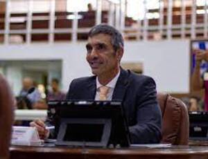 Ong Carioca é reconhecida como de Utilidade Pública em projeto do vereador Márcio Fonseca