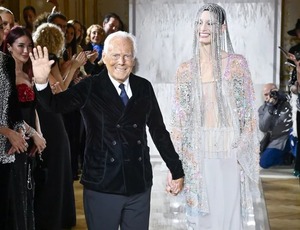 Morre o estilista italiano Giorgio Armani aos 91 anos