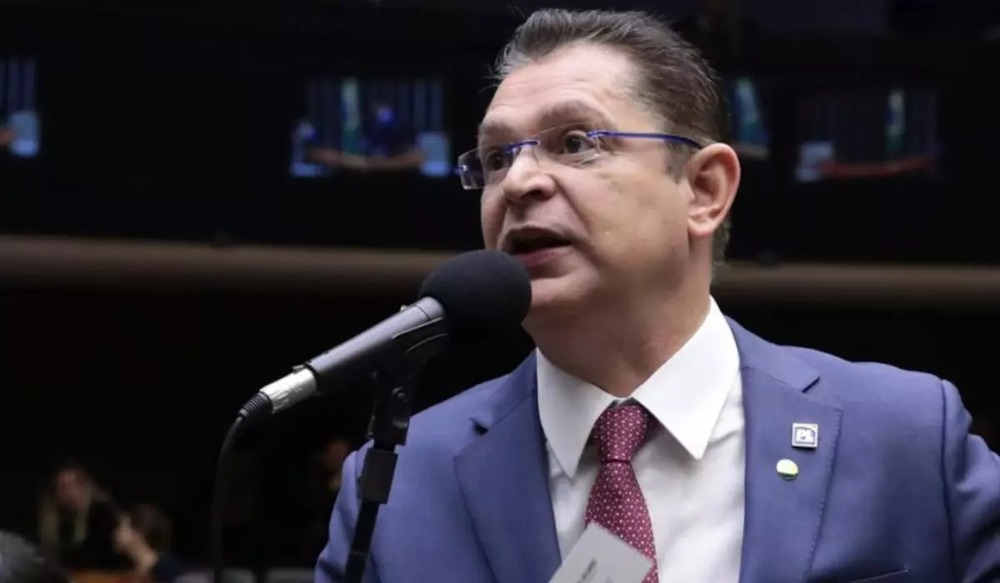 Anistia de Sóstenes escancara impasse no Congresso e confronta articulação de Alcolumbre