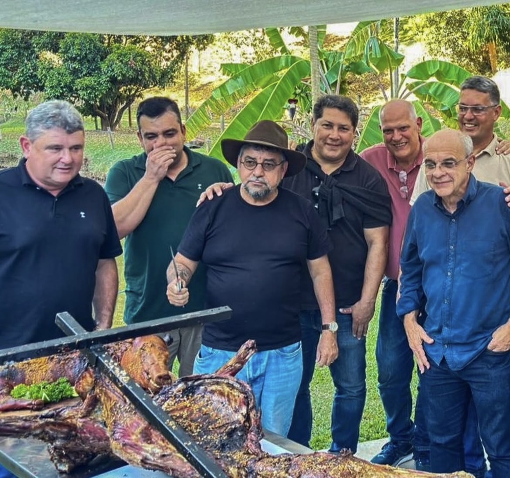 Washington Quaquá participa de “Almoço dos Deuses” em Três Rios e aponta turismo rural como modelo para Maricá