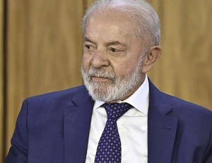 Lula rebate pedido de anistia de Bolsonaro: 'Quem pede perdão antes do julgamento sabe que é culpado'