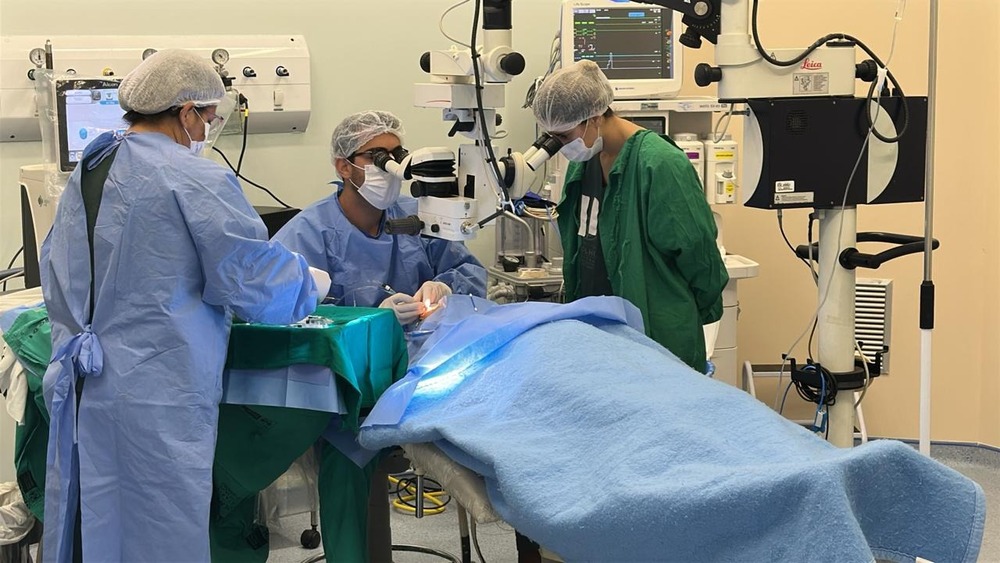  Instituto Estadual de Olhos realiza milésima cirurgia de catarata em idosa