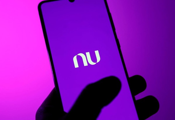 PIX fora do ar: clientes do Nubank relatam instabilidade no aplicativo