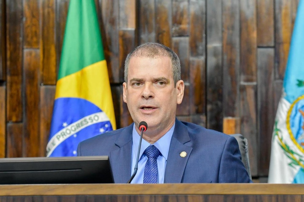Alerj analisa projeto de lei para impedir suicídios em vias públicas
