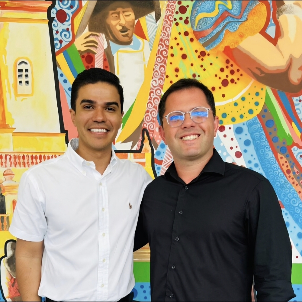 Deputado do Rio visita escola bilíngue referência em Alagoas e quer levar modelo ao estado