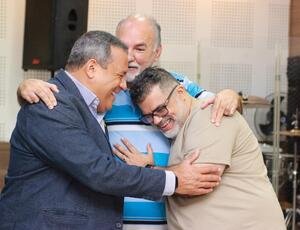Dr. Rui participa de culto na Igreja Evangélica Eu Sou de Jesus e destaca fé, amizade e compromisso social