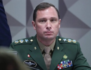 Carlos Bolsonaro manda recado para Mauro Cid após condenação do pai