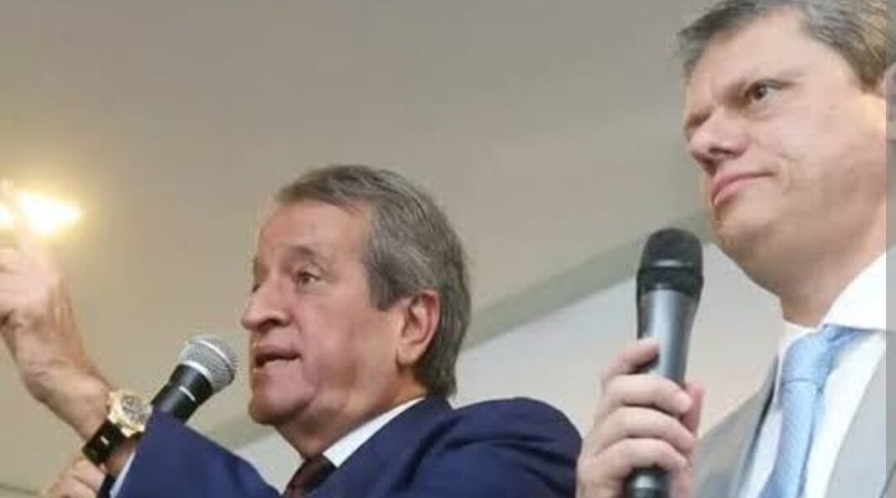 Tarcísio cancela viagem à Brasília por anistia, depois de falas de Valdemar Costa Neto sobre planejamento de golpe