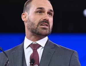 PL anuncia Eduardo Bolsonaro como líder da minoria para tentar salvar mandato