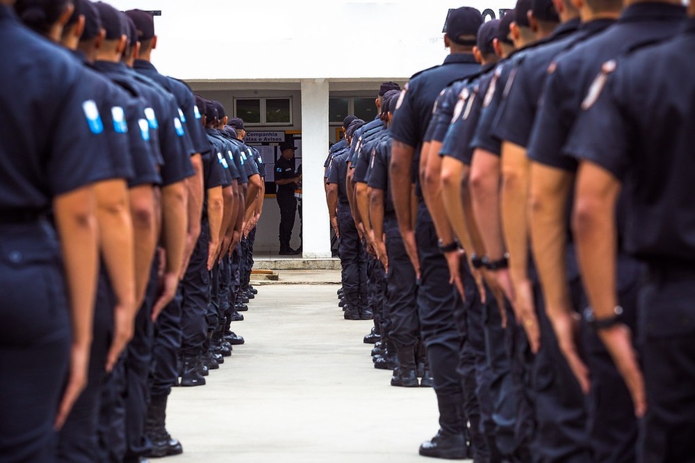 Castro autoriza aumento do número de vagas para o curso de formação de soldados da Polícia Militar