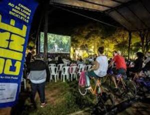 Cinema movido a bicicletas: Seropédica recebe o BikeCine pela primeira vez