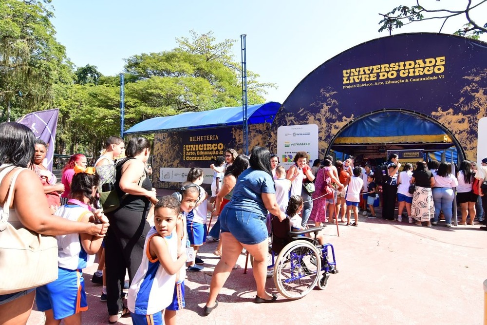 Circo leva arte e diversão ao encerramento da Semana de Luta da Pessoa com Deficiência