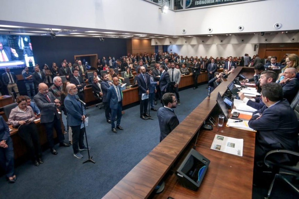 Deputados fluminenses ressuscitam gratificação que dobrou letalidade policial nos anos 90