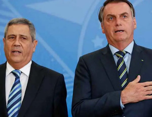 Bolsonaro mostra insatisfação com ações de Eduardo e manda recado ao filho