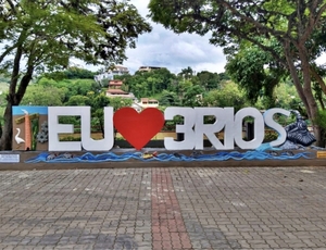 Jonas Dico lidera reta final em Três Rios com 49,2% das intenções de voto