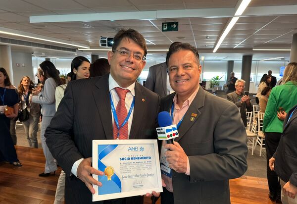 Promotor José Marinho recebe título de Sócio Benemérito da ANB e defende diálogo como ferramenta de transformação social