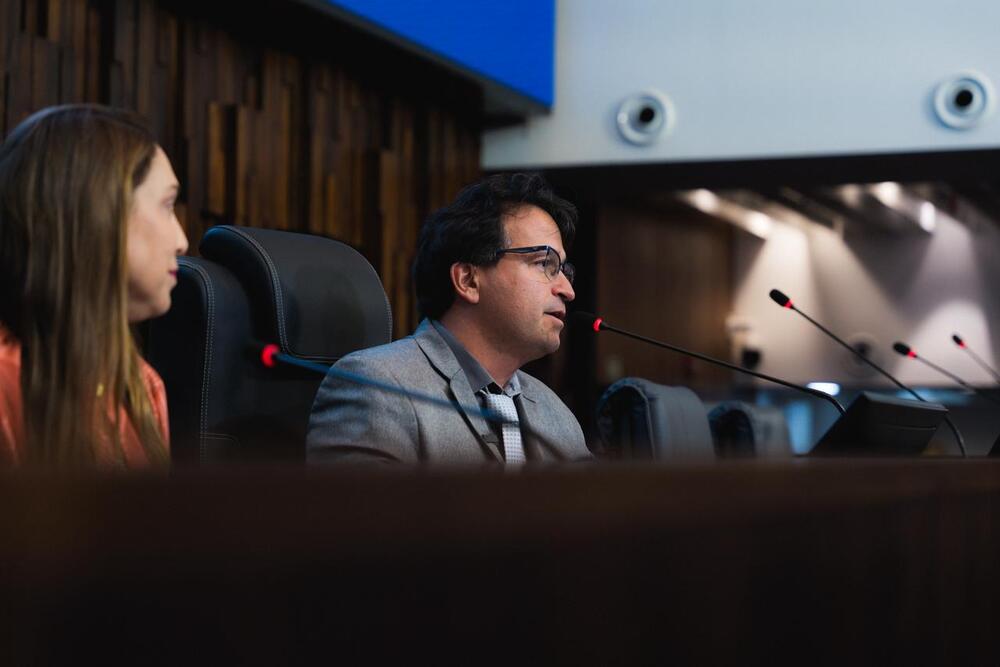 Deputado Dr. Pedro Ricardo preside audiência pública sobre violência contra profissionais de saúde na Alerj