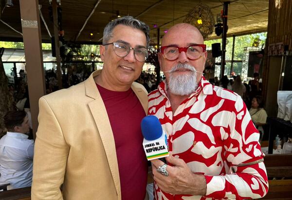 Luck Coiffeur destaca importância do conhecimento e revela sucesso no YouTube durante evento de Nayara Bezerra