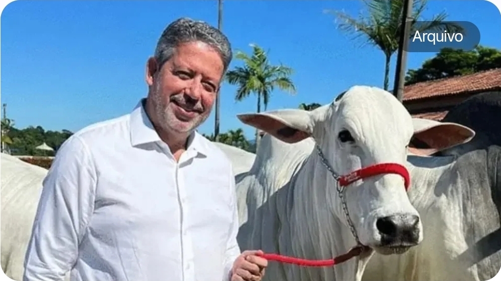 Lira junta elite da pecuária do Nordeste em leilão de gado e fatura R$ 4 mi