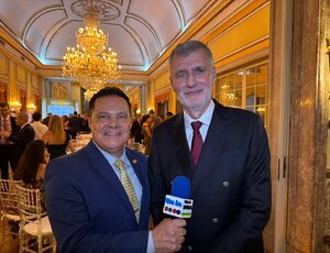 Almirante Henrique Gouveia e Melo, líder nas pesquisas para a Presidência de Portugal em 2026, busca apoio do Brasil para fortalecer relações luso-brasileiras em evento da Câmara Portuguesa de Comércio e Indústria