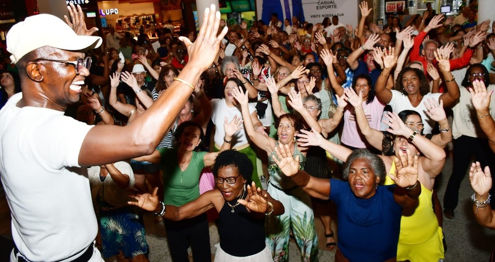 Prefeitura de Nova Iguaçu celebra o Dia Internacional do Idoso com baile da melhor idade