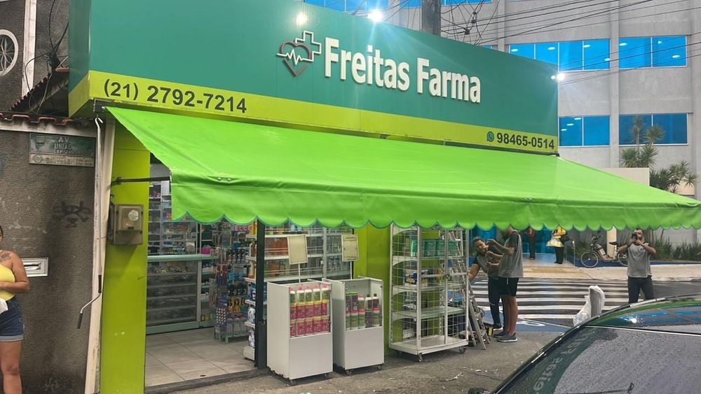 Freitas Farma inaugura no Centro de Mesquita com grandes ofertas e atendimento diferenciado