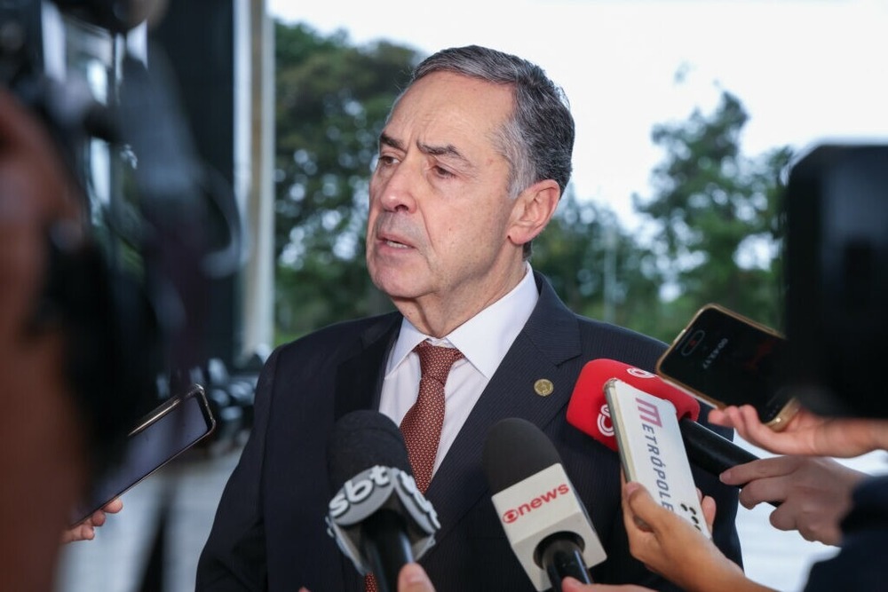 Barroso anuncia aposentadoria do STF