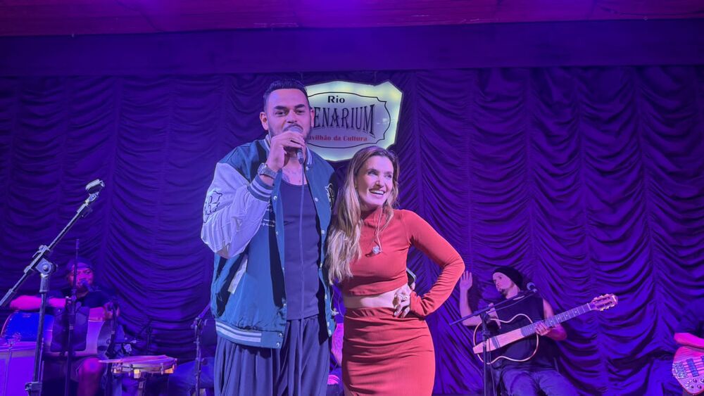 Stephanie Serrat brilha no Rio Scenarium e recebe Cacau Júnior, ex-Soweto